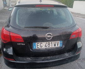 Opel Astra j sport tourer 1.6 benzina + metano