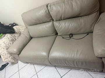 Divano reclinabile motorizzato