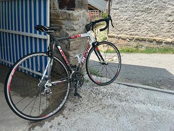 * Bici da corsa Parkpre Guru Full Carbon