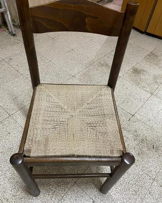Sedie in legno impagliate
