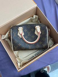 Louis Vuitton Speedy 20