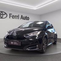 TOYOTA Yaris 1.5h trend