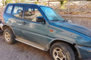 Nissan Terrano II