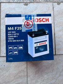 Batteria moto Bosch M4 F25 - NUOVA da attivare