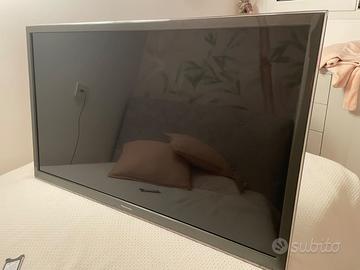 Panasonic LCD TV
