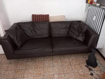 Divano in pelle by valentini