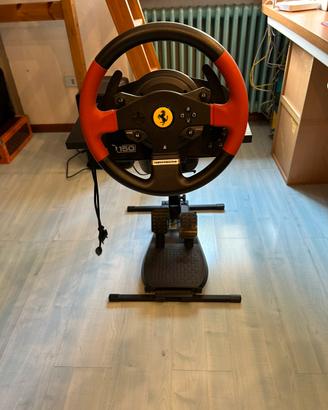 PS3/PS4 - Volante Thrustmaster T-150 con pedaliera