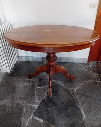 Tavolo Ovale in legno massiccio