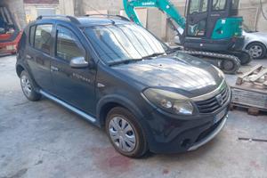 SI VENDE DACIA SANDERO