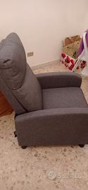 Poltrona in tessuto reclinabile