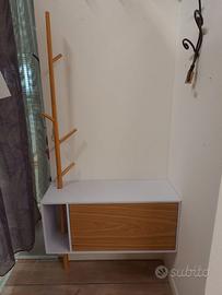 Composizione ingresso di Tomasucci