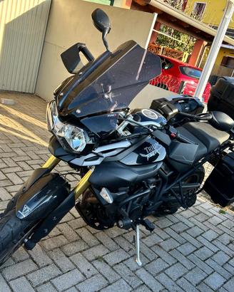 triumph tiger 800 abs