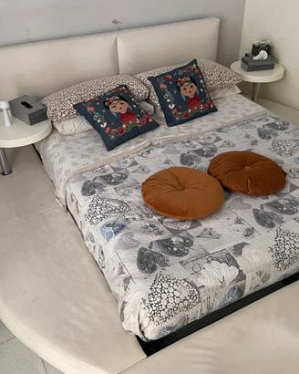 Letto matrimoniale DESIGN rotondo con comodini