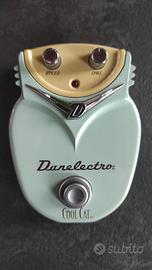 Danelectro Cool Cat chorus con alimentatore