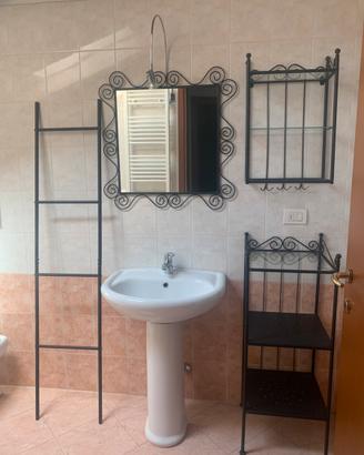 Set per arredo bagno in metallo