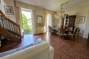 4 LOCALI A BESANA IN BRIANZA