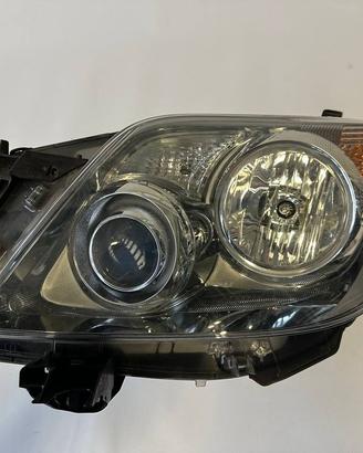 Faro sinistro Toyota Land Cruiser Prado (150) 3.0t