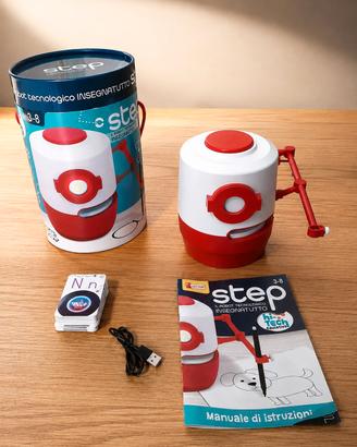 STEP IL ROBOT TECNOLOGICO INSEGNATUTTO

