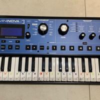 Sintetizzatore Novation MiniNova