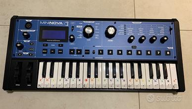 Sintetizzatore Novation MiniNova