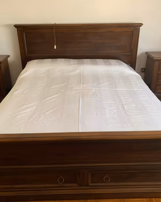 Camera da letto in legno