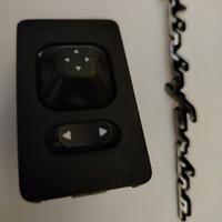 comandi specchio retrovisore e targa paninfarina