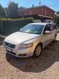 VOLVO V50 2.0D