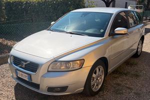 VOLVO V50 2.0D
