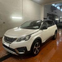 PEUGEOT 5008 BlueHDi 130 S&S Allure