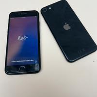 IPhone SE 2020 due pezzi