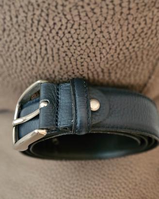 Cintura uomo in pelle nera come  nuova 