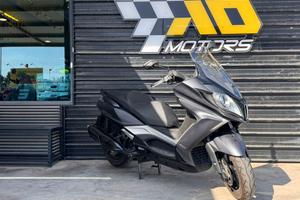 Kymco Downtown 300i .