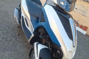Piaggio mp3 125ie yourban 2011