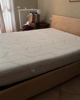 Letto matrimoniale