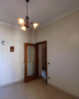 3 locali in zona via carducci
