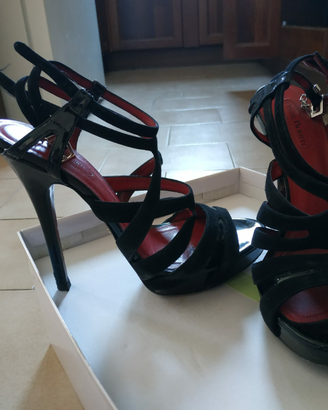 Paciotti tg 39 velluto nero tacco 14