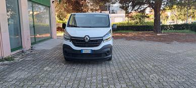 Renault Trafic 2000cc