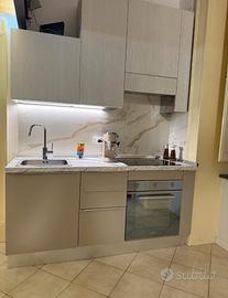 Cucina Moderna Completa 1 anno di vita