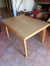 Tavolo Calligaris in faggio estendibile