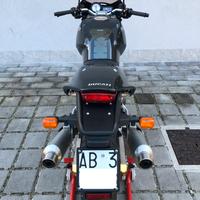 Ducati Monster 900 97