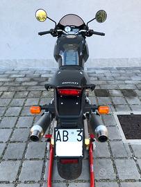 Ducati Monster 900 97