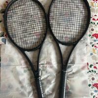 Roger Federer 97 Due Racchette di Tennis