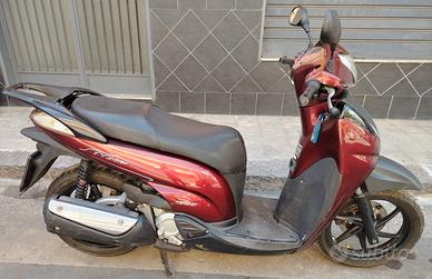 Honda SH 300 sport  primo tipo