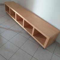 Mobile lungo Ikea