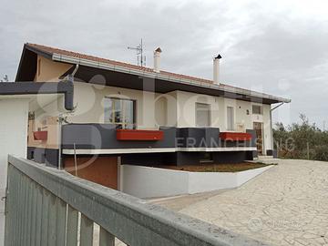 Villa o villino Giulianova [cod. rifT417VRG]