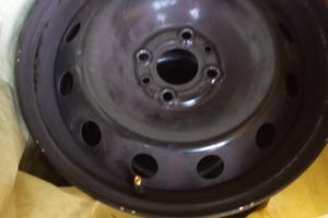 Cerchi da  15r 4  x 98 mm.origiinali Fiat ,40€ 
