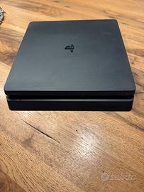 PLAYSTATION 4 SLIM