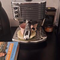 macchina caffè De Longhi  Scultura con vapore