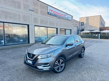 Nissan Qashqai 1.5 dci N-Connecta 110cv TETTO FULL