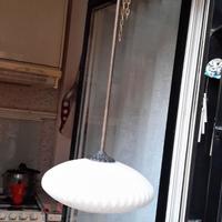 lampadario con boccia in vetro  anni 60